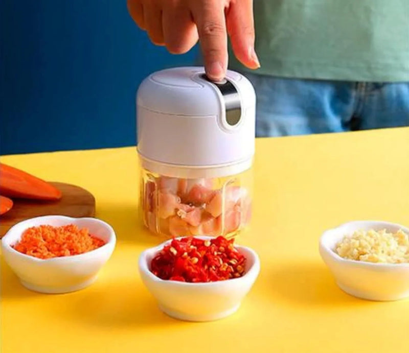 Mini Food Processor 3 Blades Electric Bivolt Usb (Varied Colors)